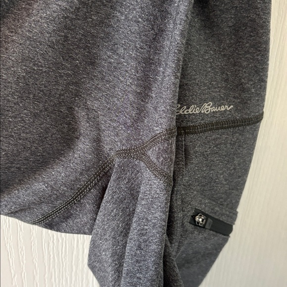 Eddie Bauer Charcoal Leggings with Zipper Pockets - Picture 3 of 5